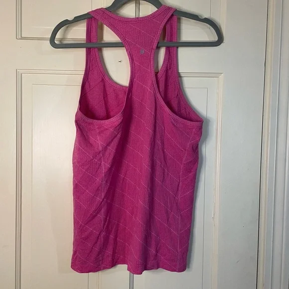 Lululemon Tank Top Womens 10 Punch Valentine Swiftly Tech Racerback Scoop Neck - Picture 6 of 7